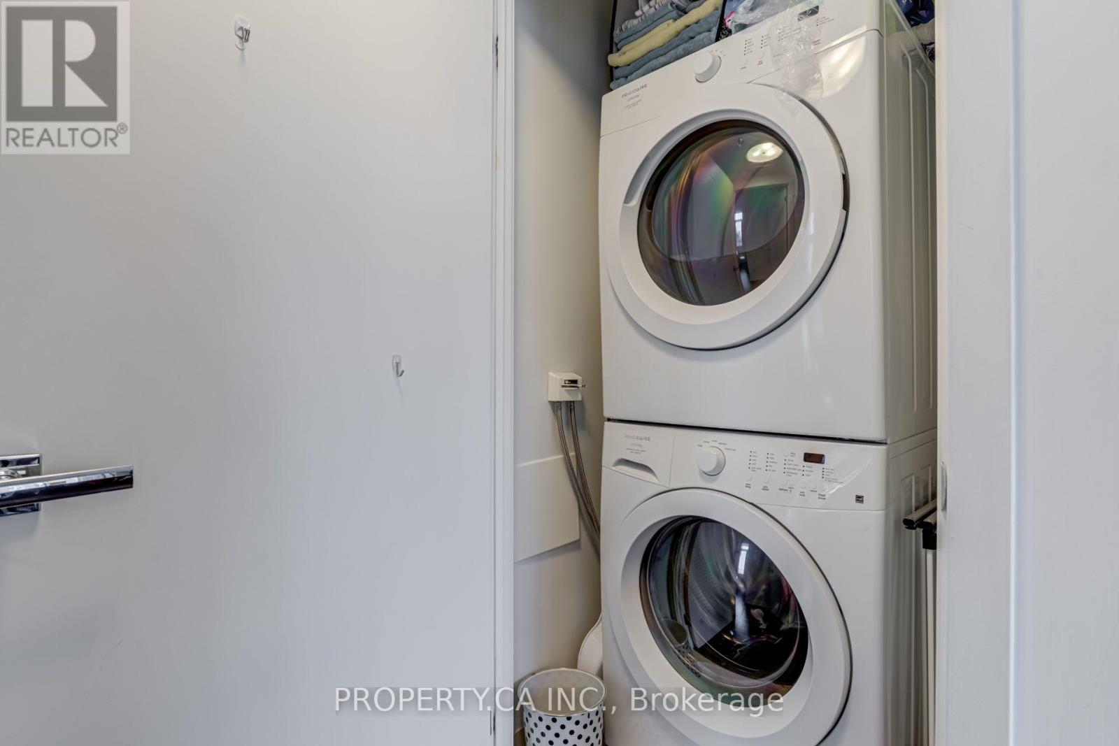1609 - 21 Widmer Street, Toronto, Ontario  M5V 2E8 - Photo 17 - C13787574