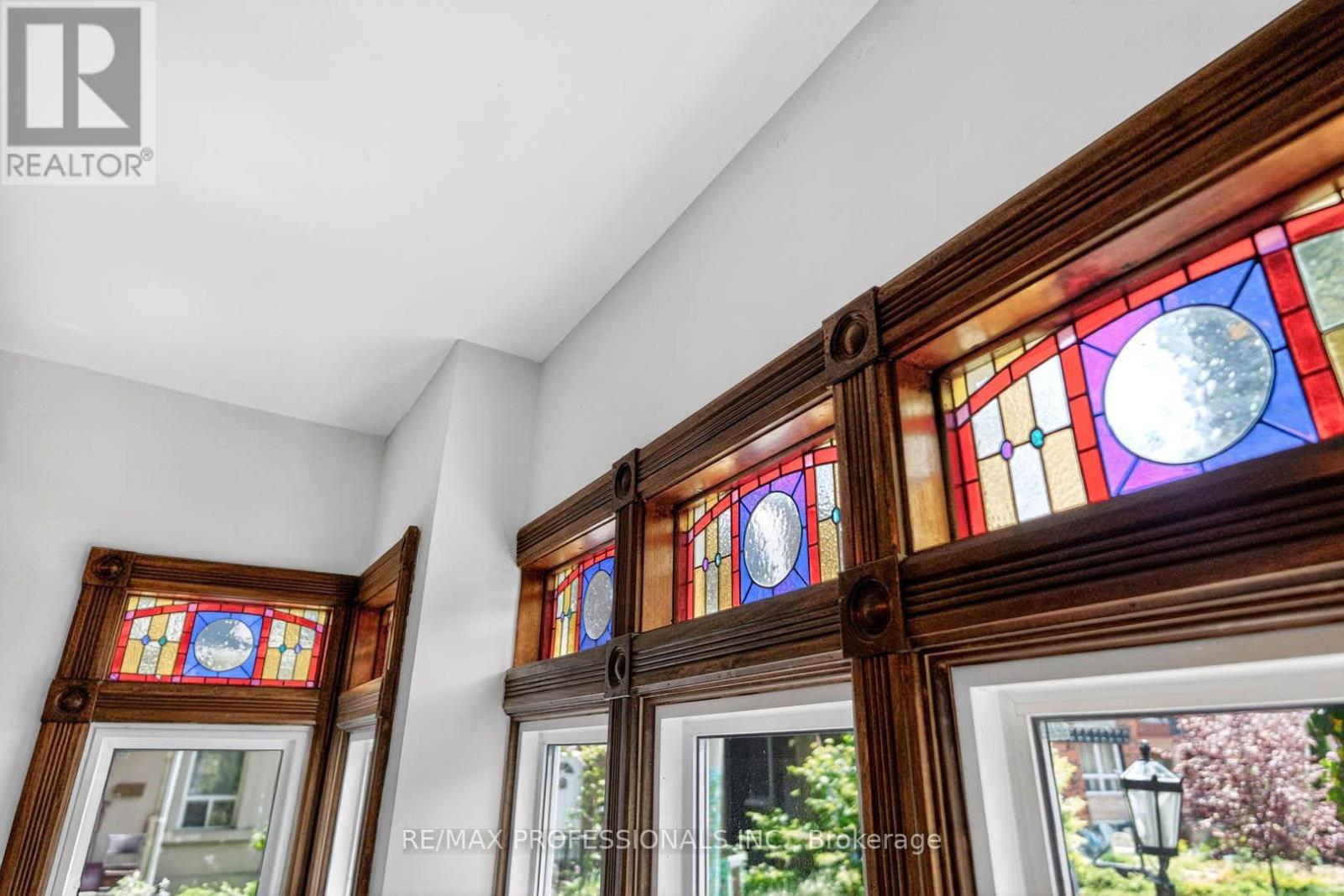 2 Afton Avenue, Toronto, Ontario  M6J 1R7 - Photo 5 - C13787578