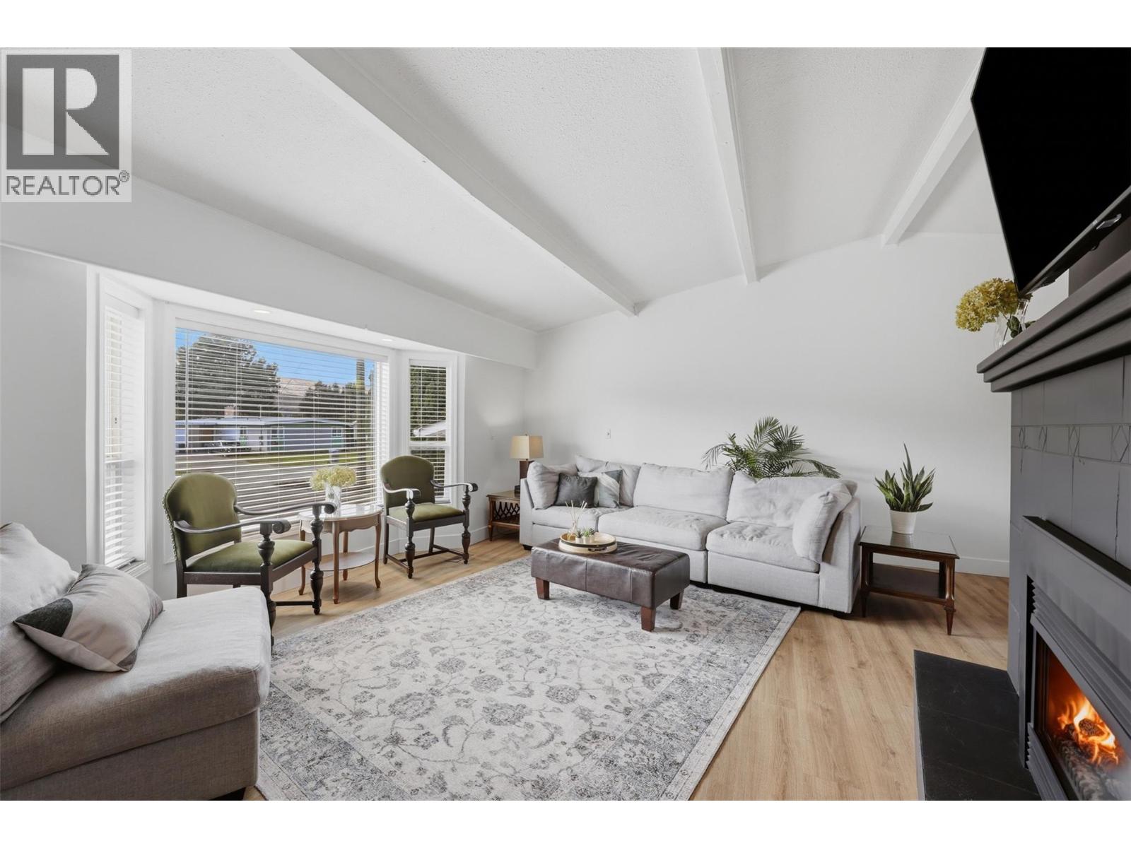2366 Glenview Avenue, Kamloops, British Columbia  V2B 4L2 - Photo 7 - 10400599