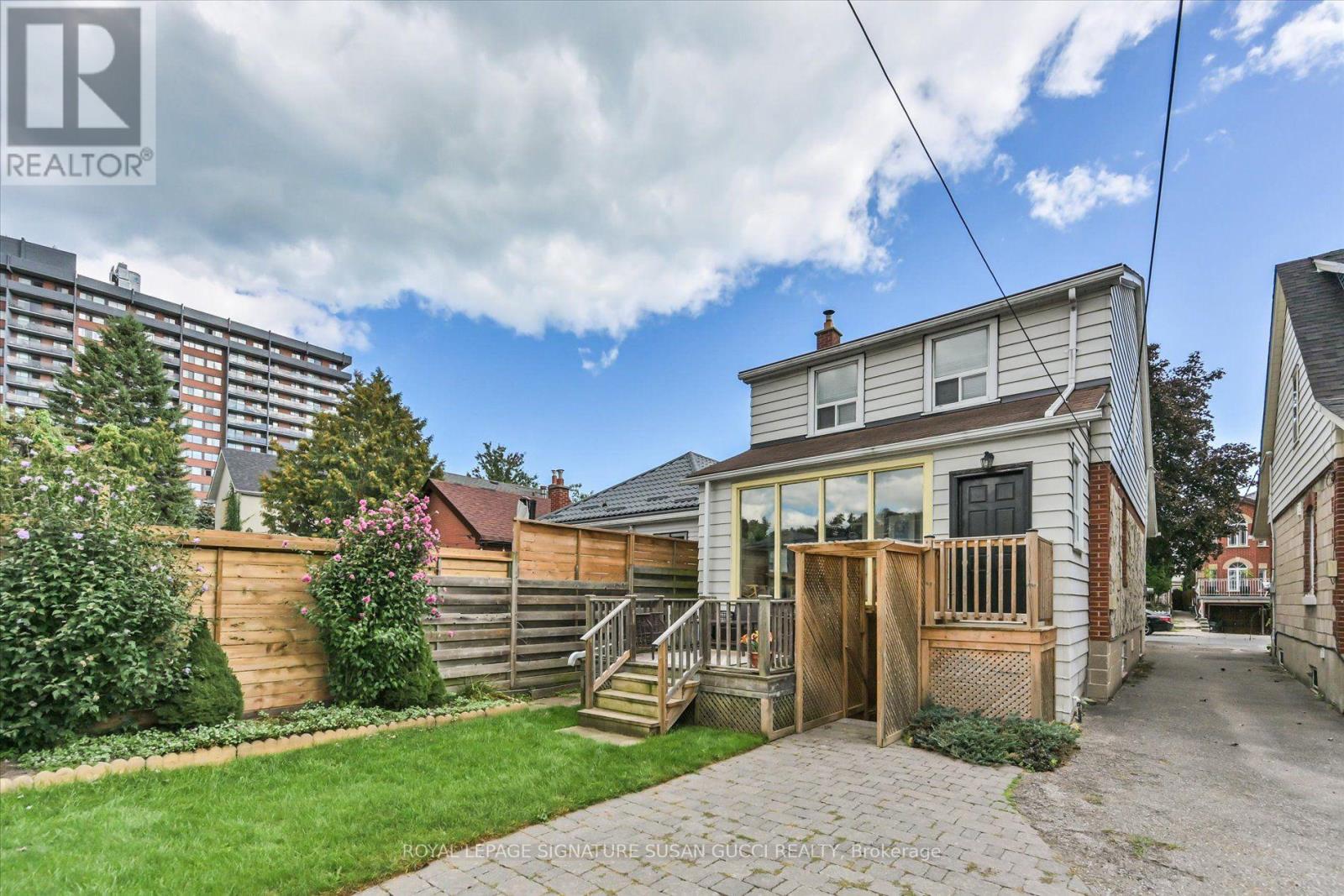 8 Sutherland Avenue, Toronto, Ontario  M4C 1R9 - Photo 39 - E13787528