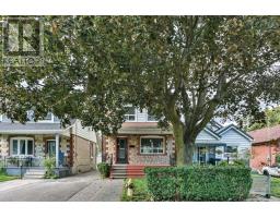8 SUTHERLAND AVENUE, Toronto, Ontario