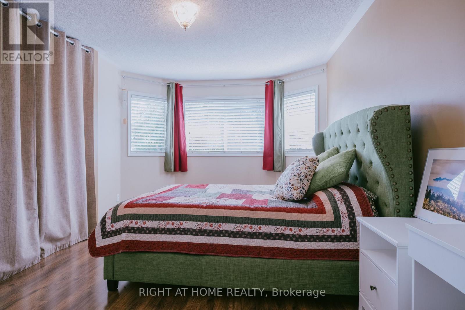 1014 Summitview Crescent, Oshawa, Ontario  L1K 2K4 - Photo 21 - E13787552