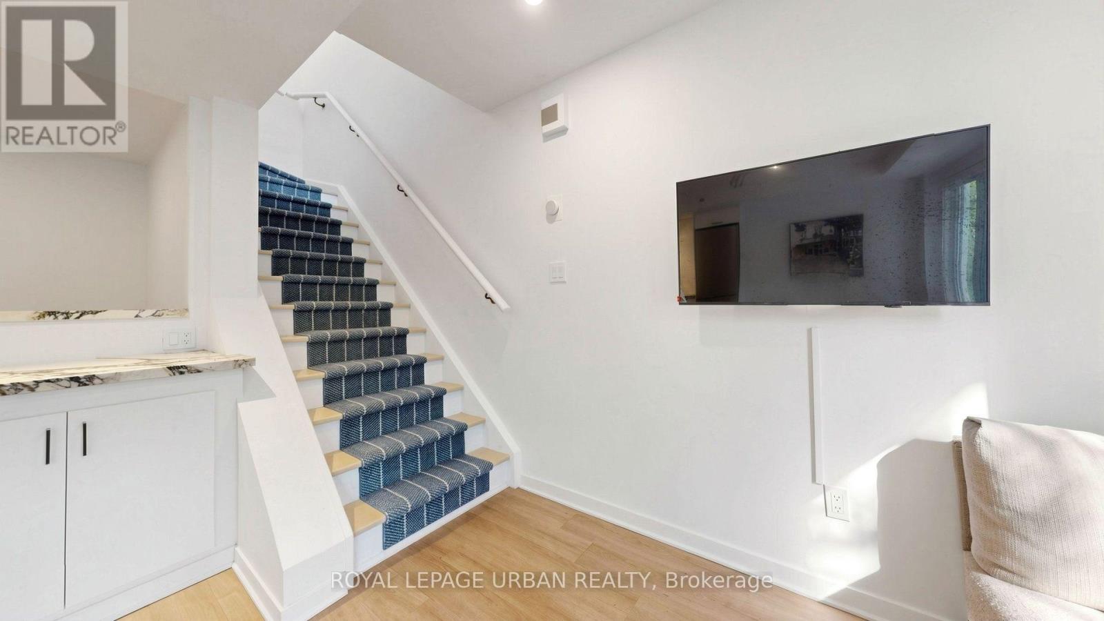 2 - 76 Munro Street, Toronto, Ontario  M4M 2S9 - Photo 11 - E13787652