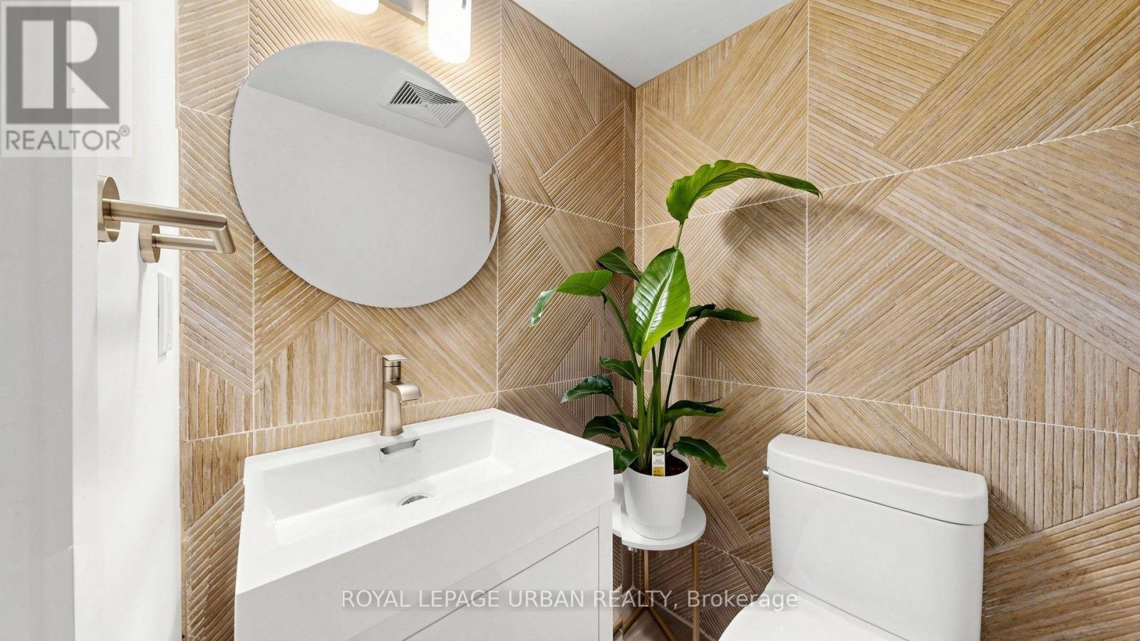 2 - 76 Munro Street, Toronto, Ontario  M4M 2S9 - Photo 18 - E13787652