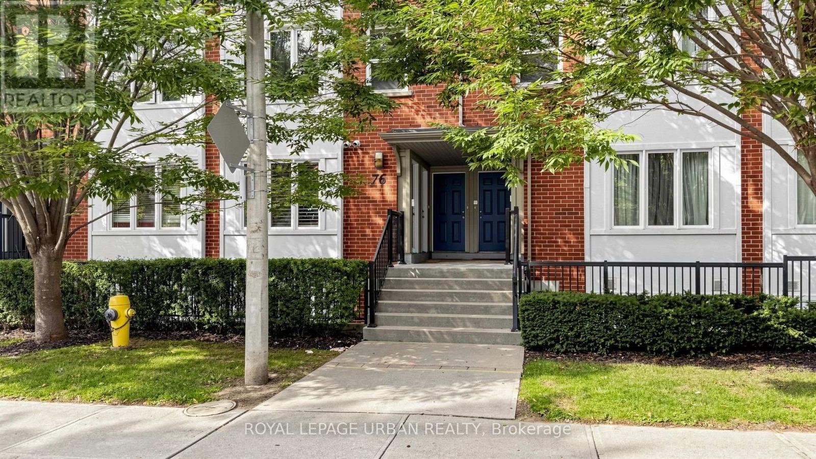 2 - 76 Munro Street, Toronto, Ontario  M4M 2S9 - Photo 4 - E13787652