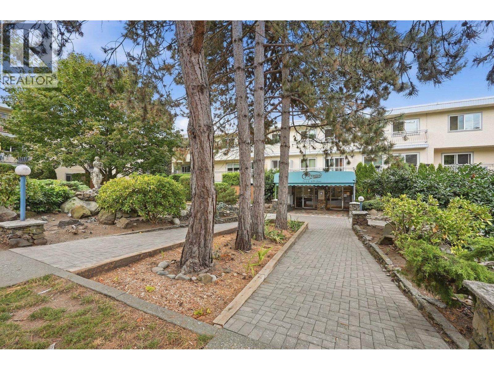 229 711 E 6TH AVENUE, vancouver, British Columbia