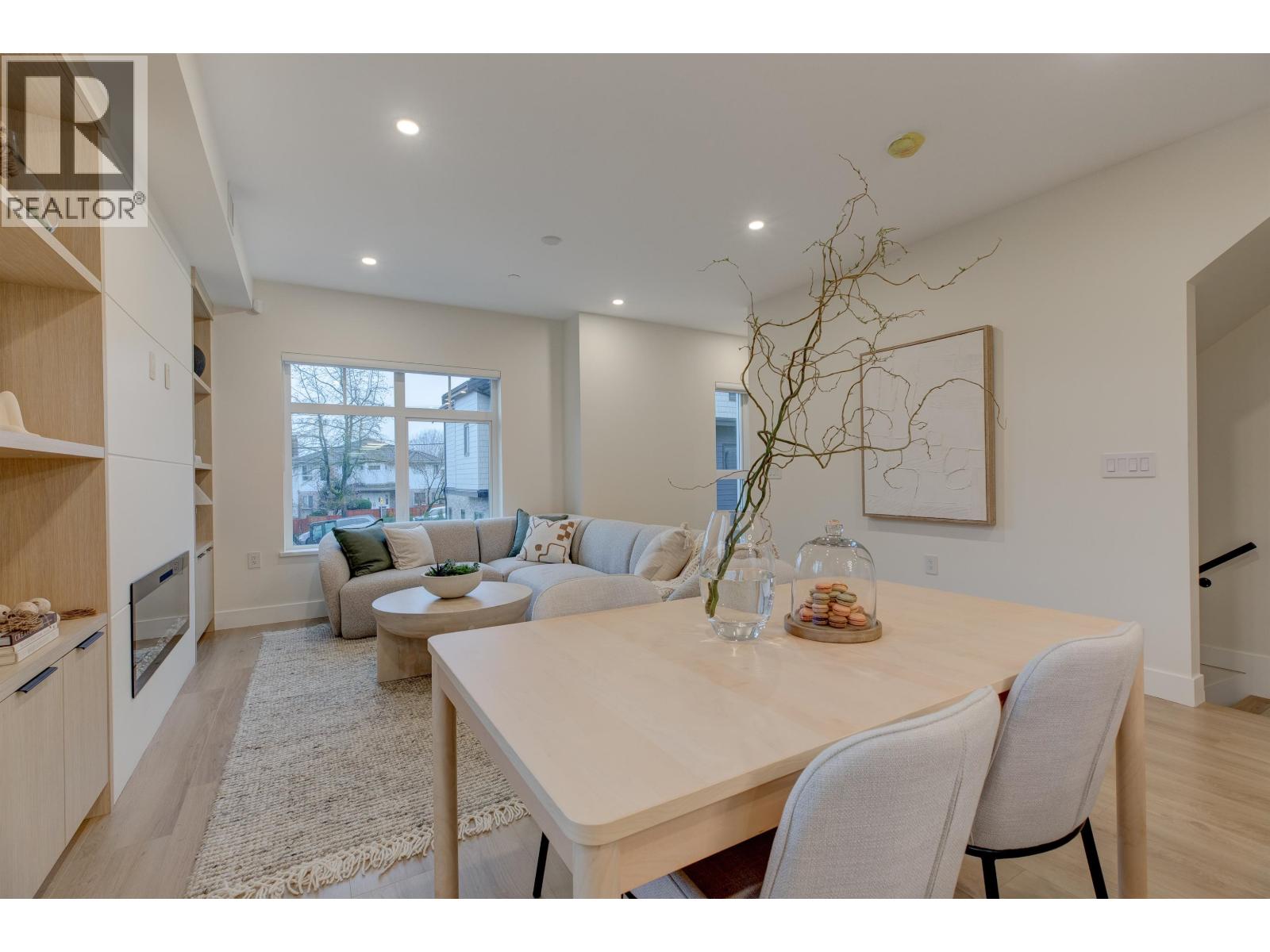339 Keary Street, New Westminster, British Columbia  V3L 3L2 - Photo 3 - R3165719