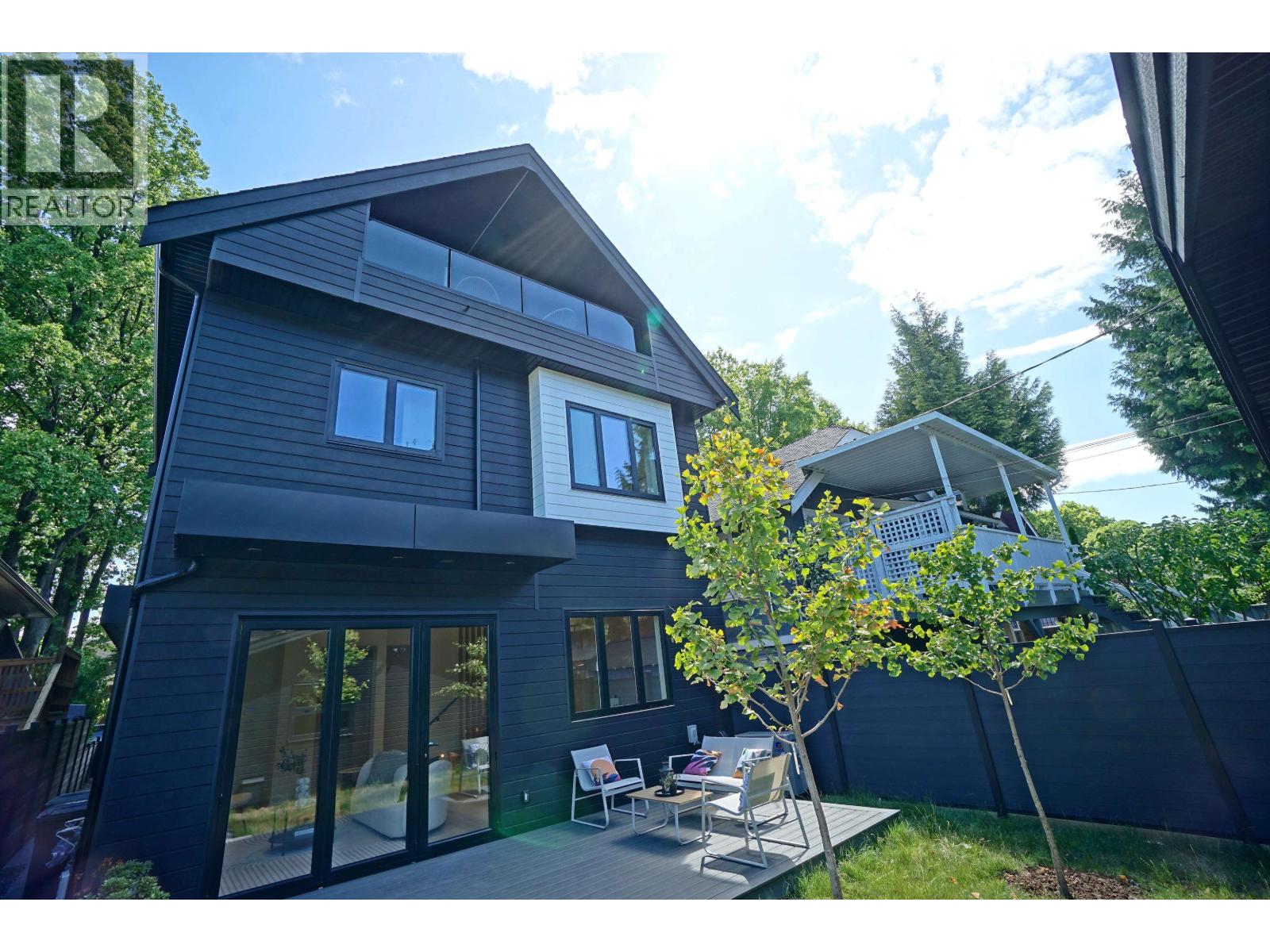 2 3315 W 10TH STREET, vancouver, British Columbia
