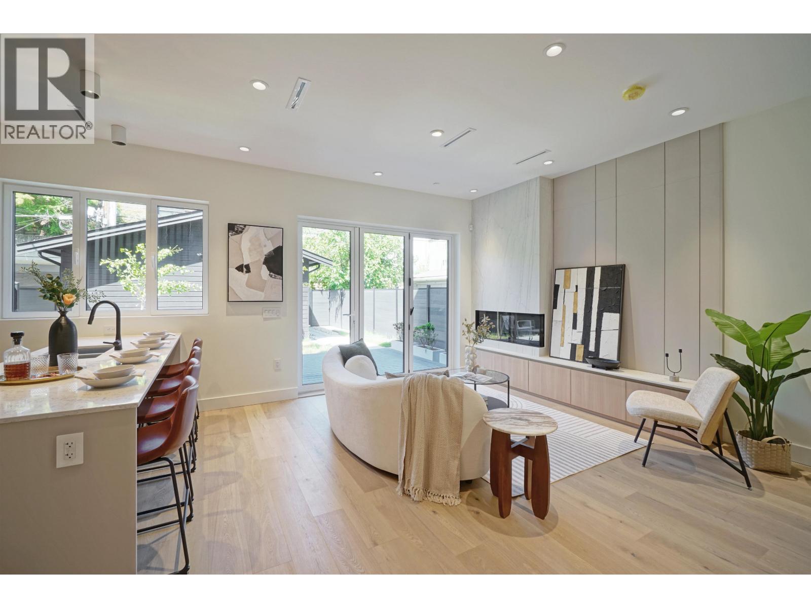 2 3315 W 10th Street, Vancouver, British Columbia  V6R 2E5 - Photo 6 - R3165740