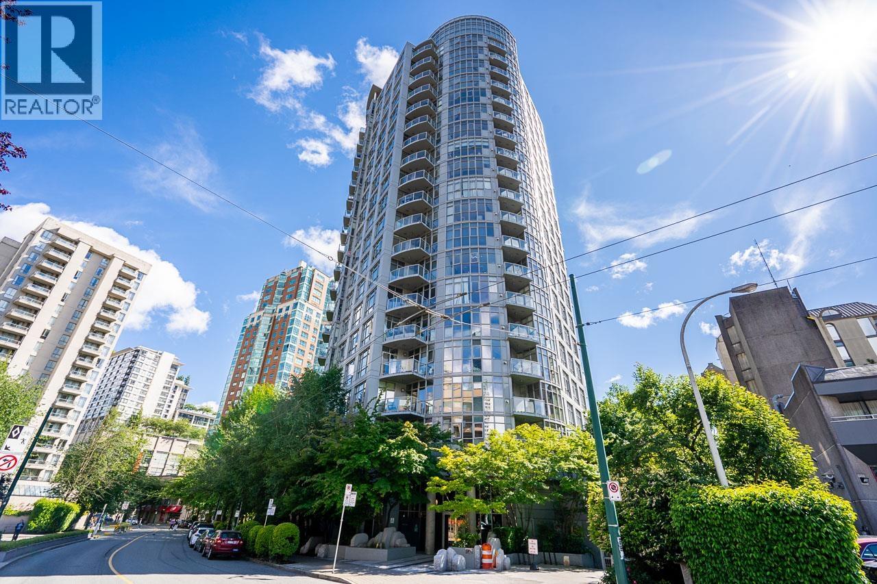 1505 1050 SMITHE STREET, vancouver, British Columbia