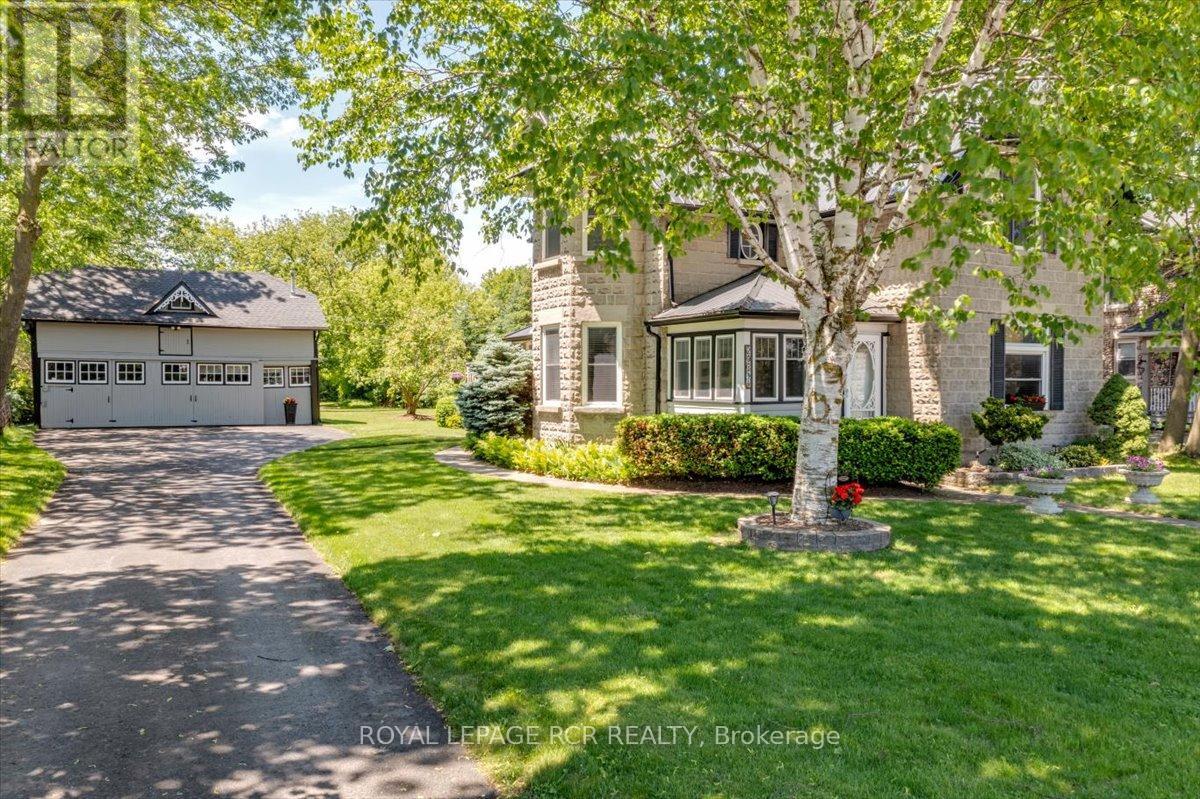 20314 Leslie Street, East Gwillimbury (Queensville), Ontario  L0G 1R0 - Photo 2 - N13787534