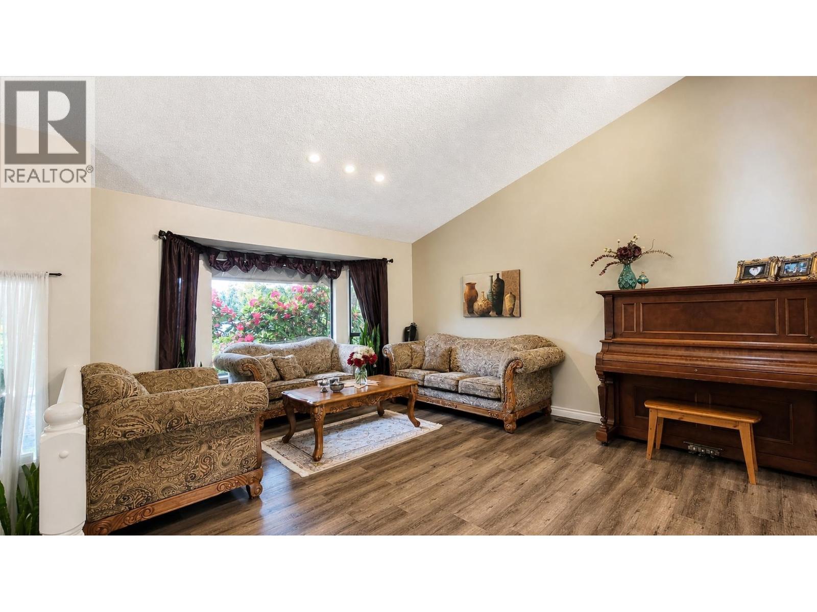 2961 Walton Avenue, Coquitlam, British Columbia  V3B 6N1 - Photo 4 - R3165705