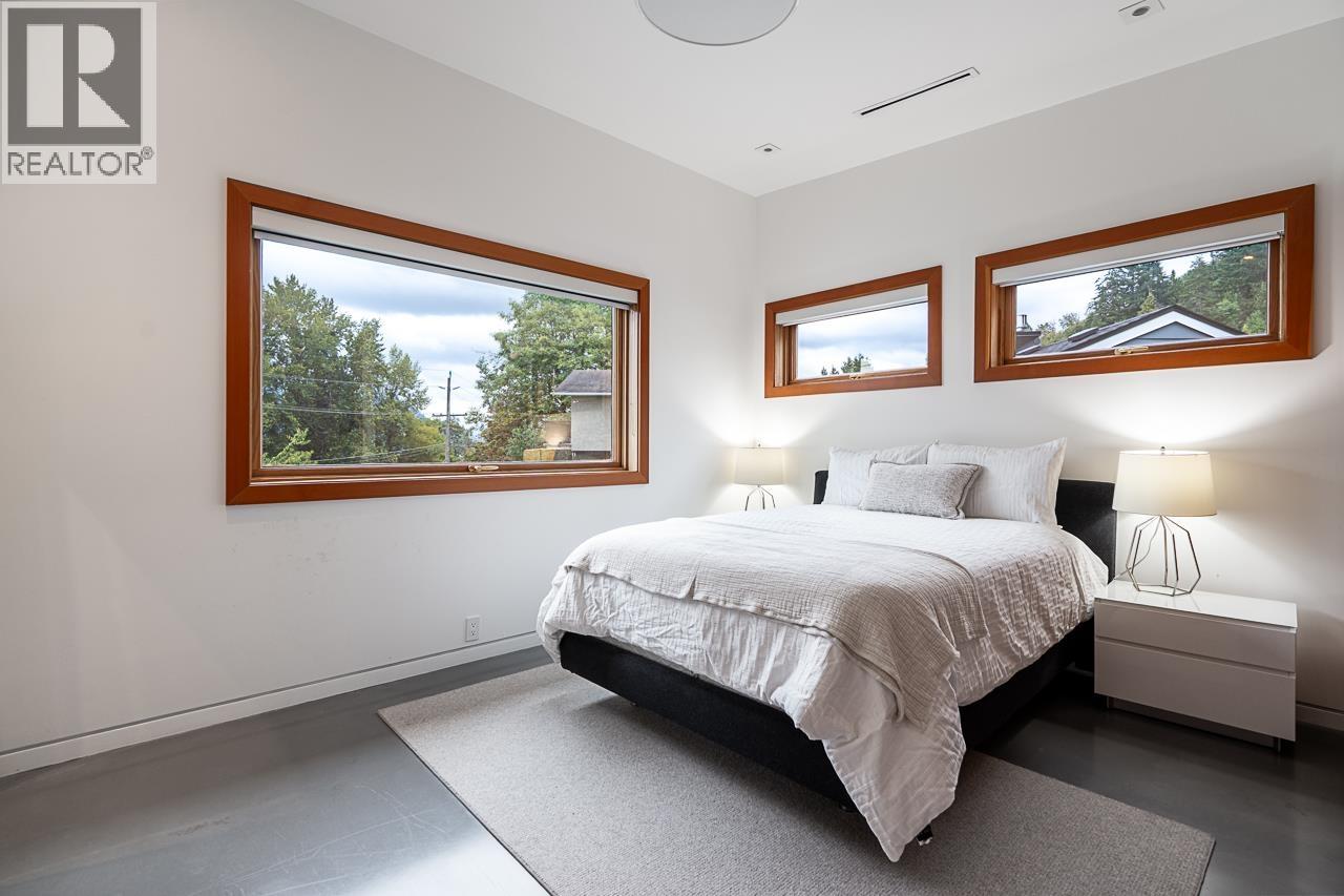 7317 Barnet Road, Burnaby, British Columbia  V5A 1E5 - Photo 18 - R3165722