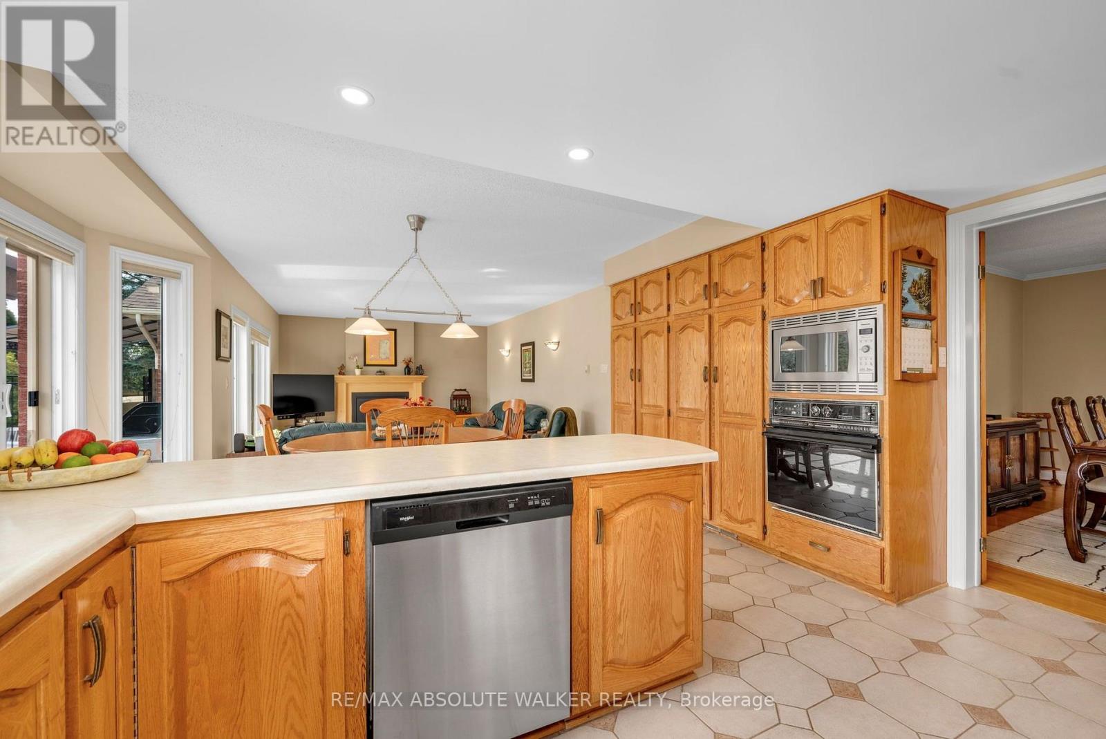 7040 Shadow Ridge Drive, Ottawa, Ontario  K4P 1B7 - Photo 13 - X13787242