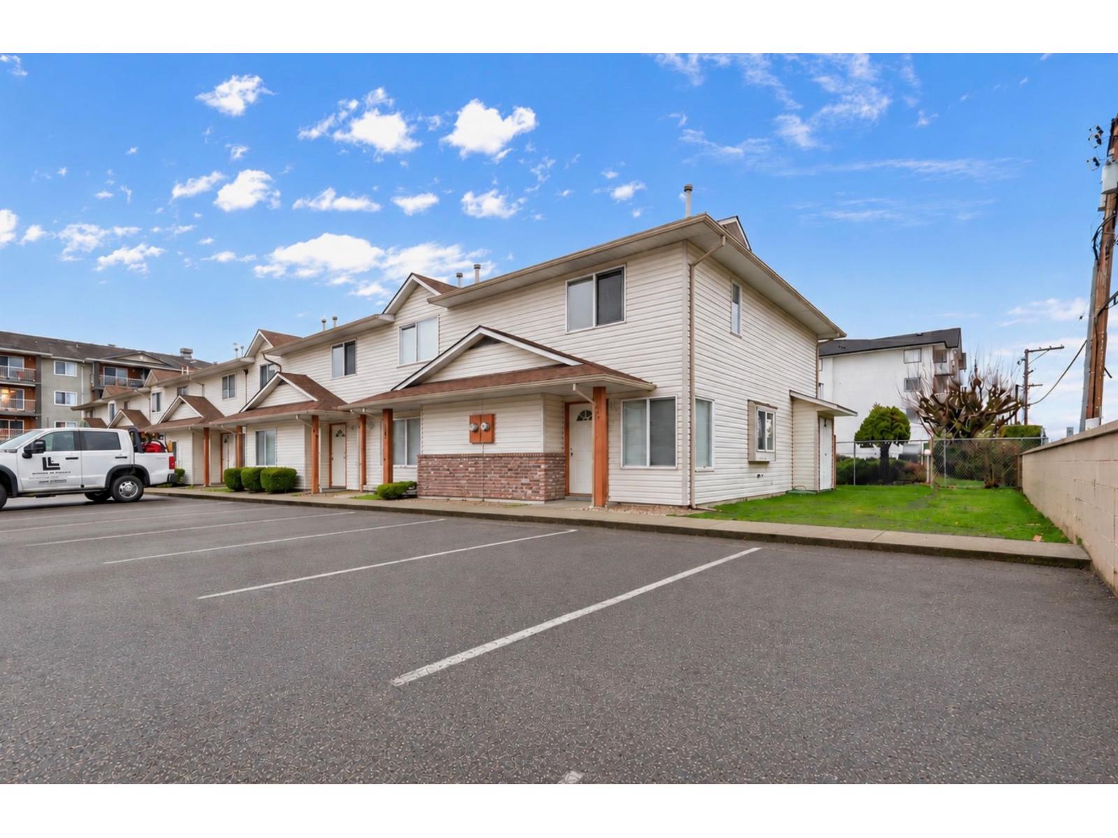 1 9206 Corbould Street, Chilliwack Proper West, Chilliwack, British Columbia V2P 4A5 - Photo 1 - R3149357