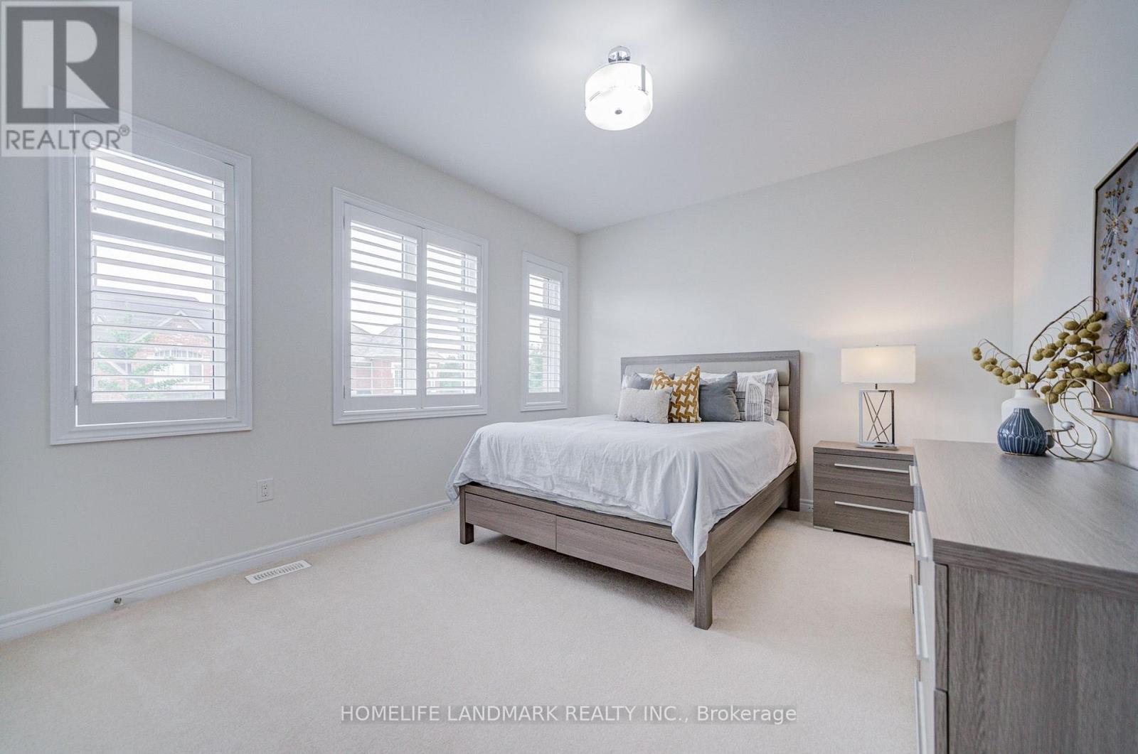 95 Hoey Crescent, Oakville, Ontario  L6M 0X1 - Photo 37 - W13787586