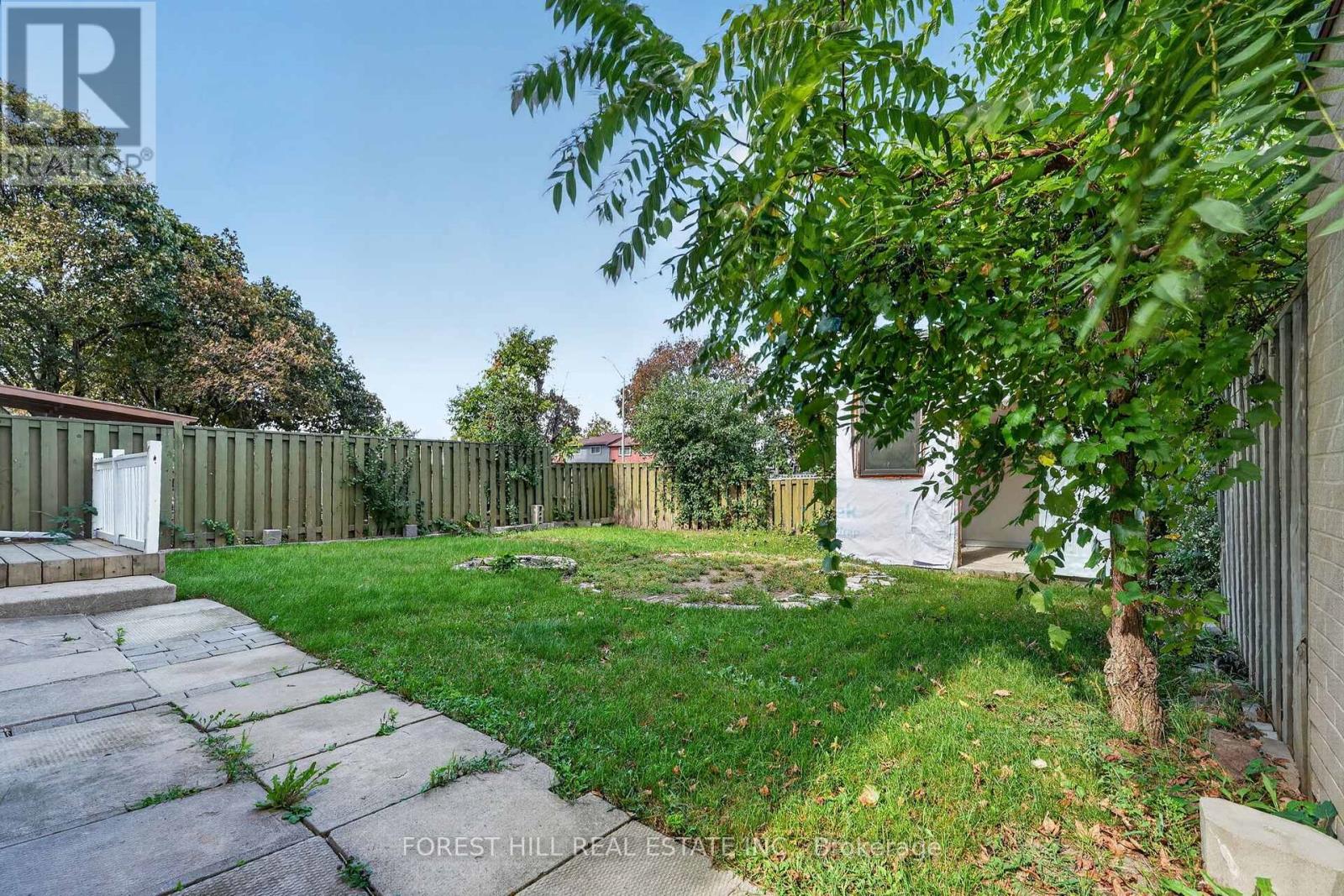 22 Grand Valley Drive, Brampton, Ontario  L6S 2L1 - Photo 3 - W13787622