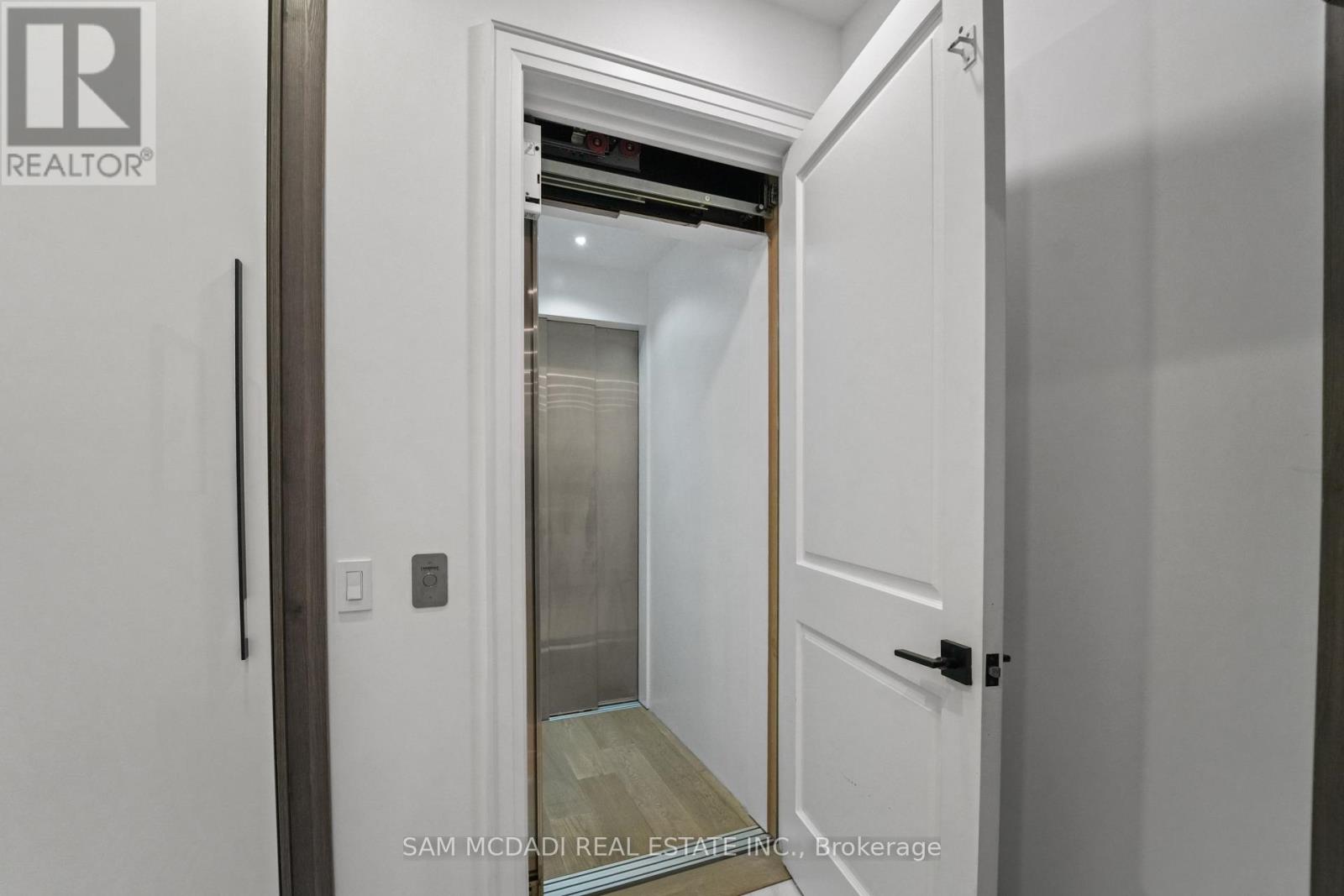 2142 Obeck Crescent, Mississauga, Ontario  L5H 3L7 - Photo 35 - W13787644