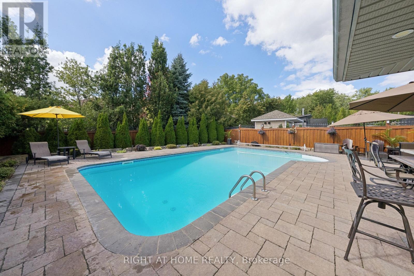 12 Roderick Court, Richmond Hill, Ontario  L4E 0B4 - Photo 46 - N13787174