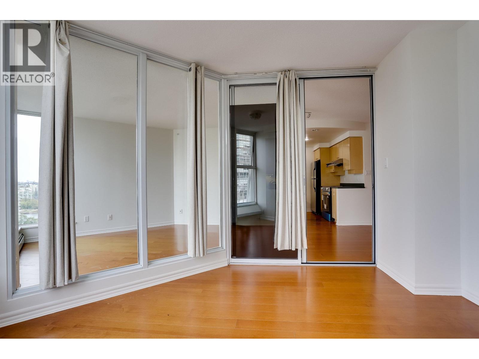 2008 1009 Expo Boulevard, Vancouver, British Columbia  V6Z 2V9 - Photo 14 - R3165080