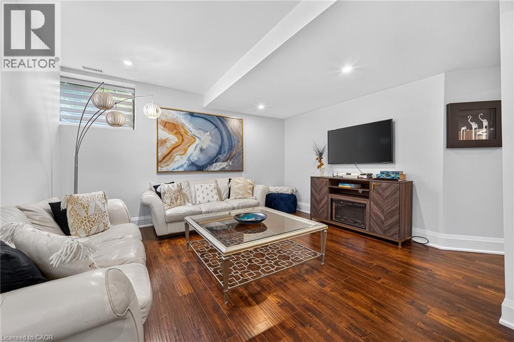 1526 Bridge Road, Oakville, Ontario  L6L 2E3 - Photo 32 - 40860433