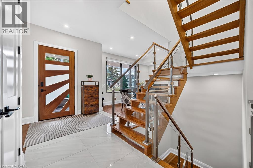 1526 Bridge Road, Oakville, Ontario  L6L 2E3 - Photo 3 - 40860433