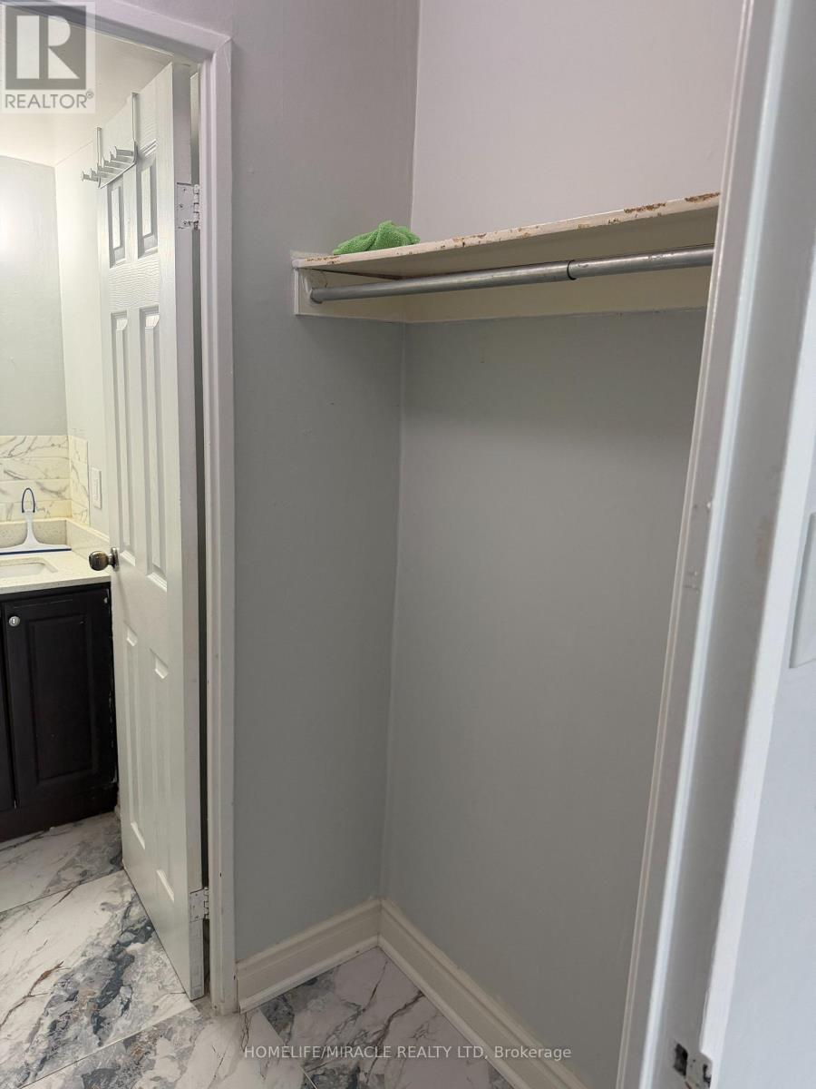411 - 2835 Islington Avenue, Toronto, Ontario  M9L 2K2 - Photo 22 - W13787364