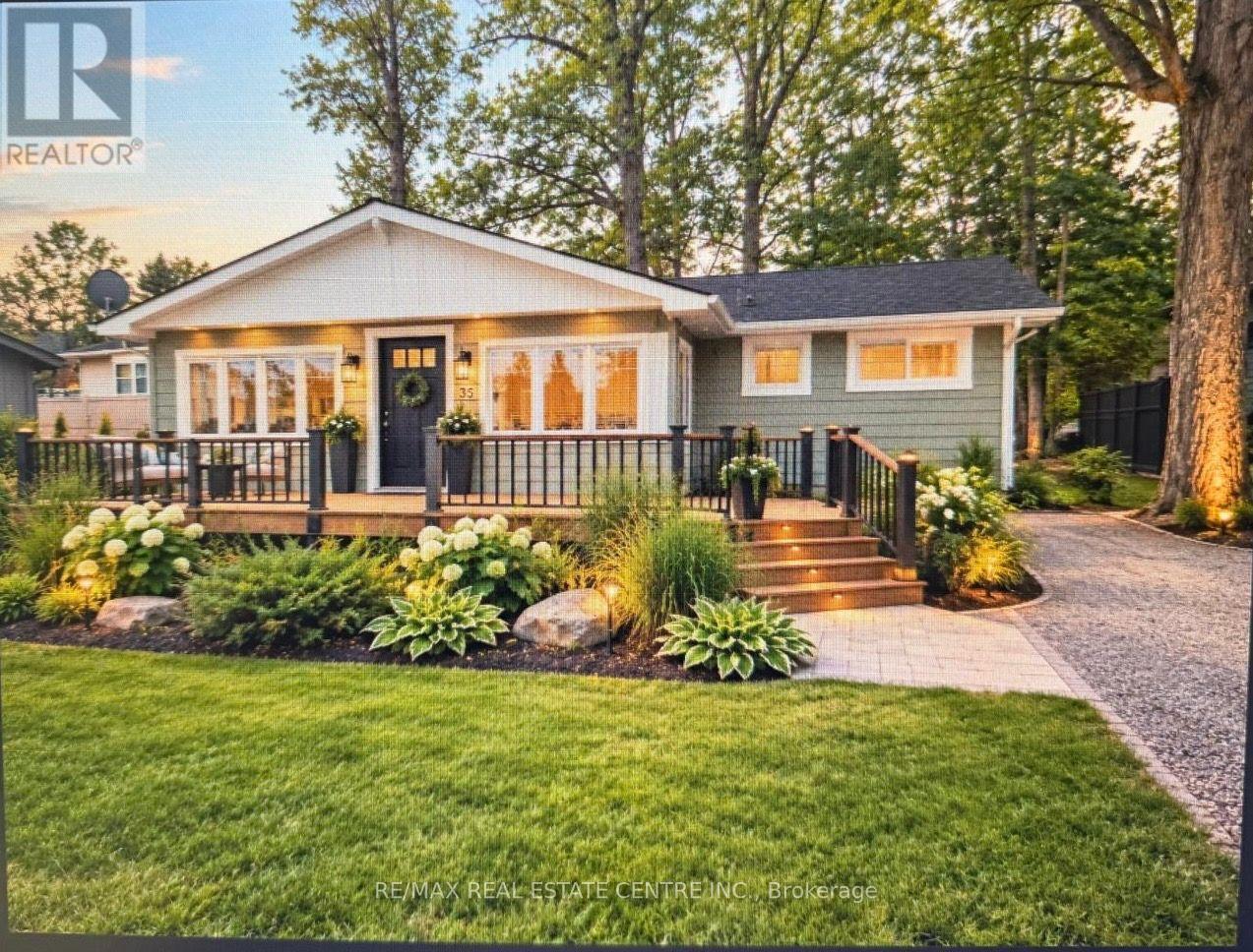 35 LAKESIDE AVENUE, Meaford, Ontario