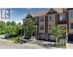 370 DOAK LANE, Newmarket, Ontario