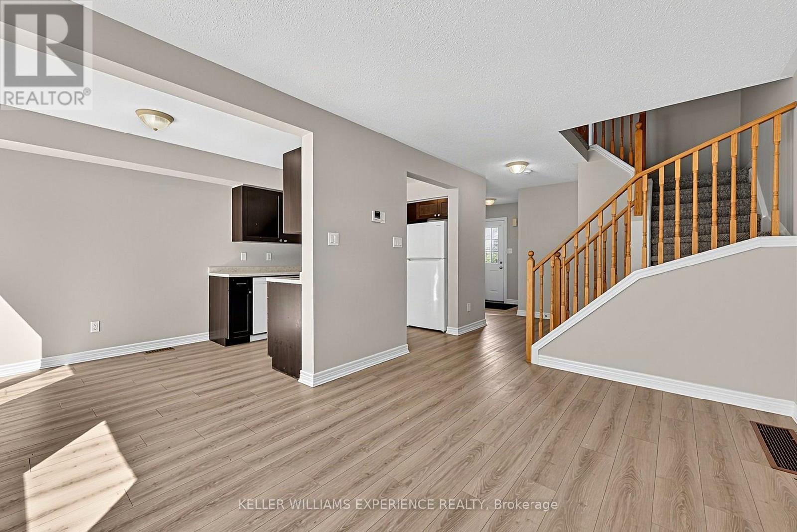 201 Stanley Street, Barrie, Ontario  L4M 6X9 - Photo 30 - S13779014