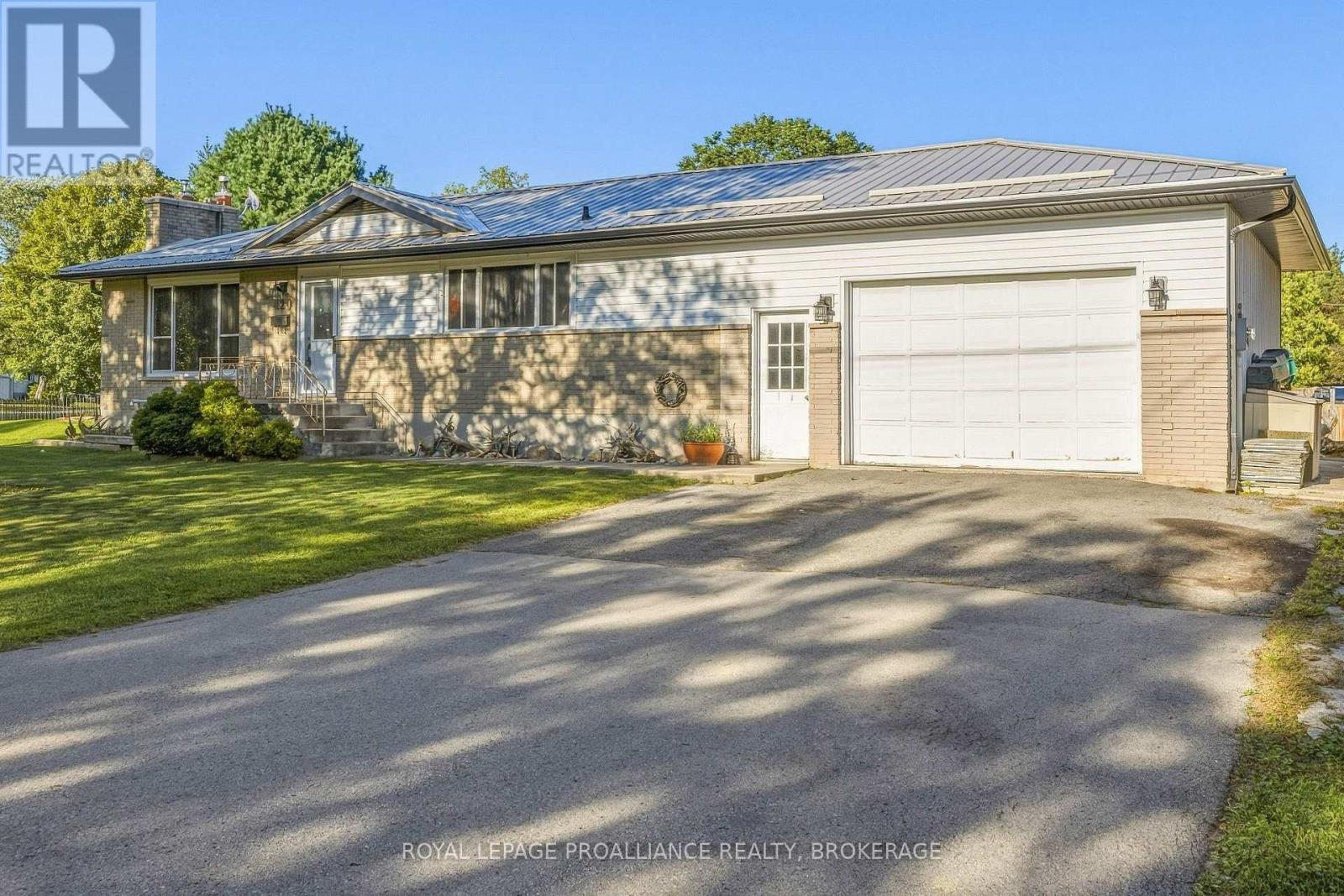 420 MAPLE RIDGE DRIVE, Kingston, Ontario