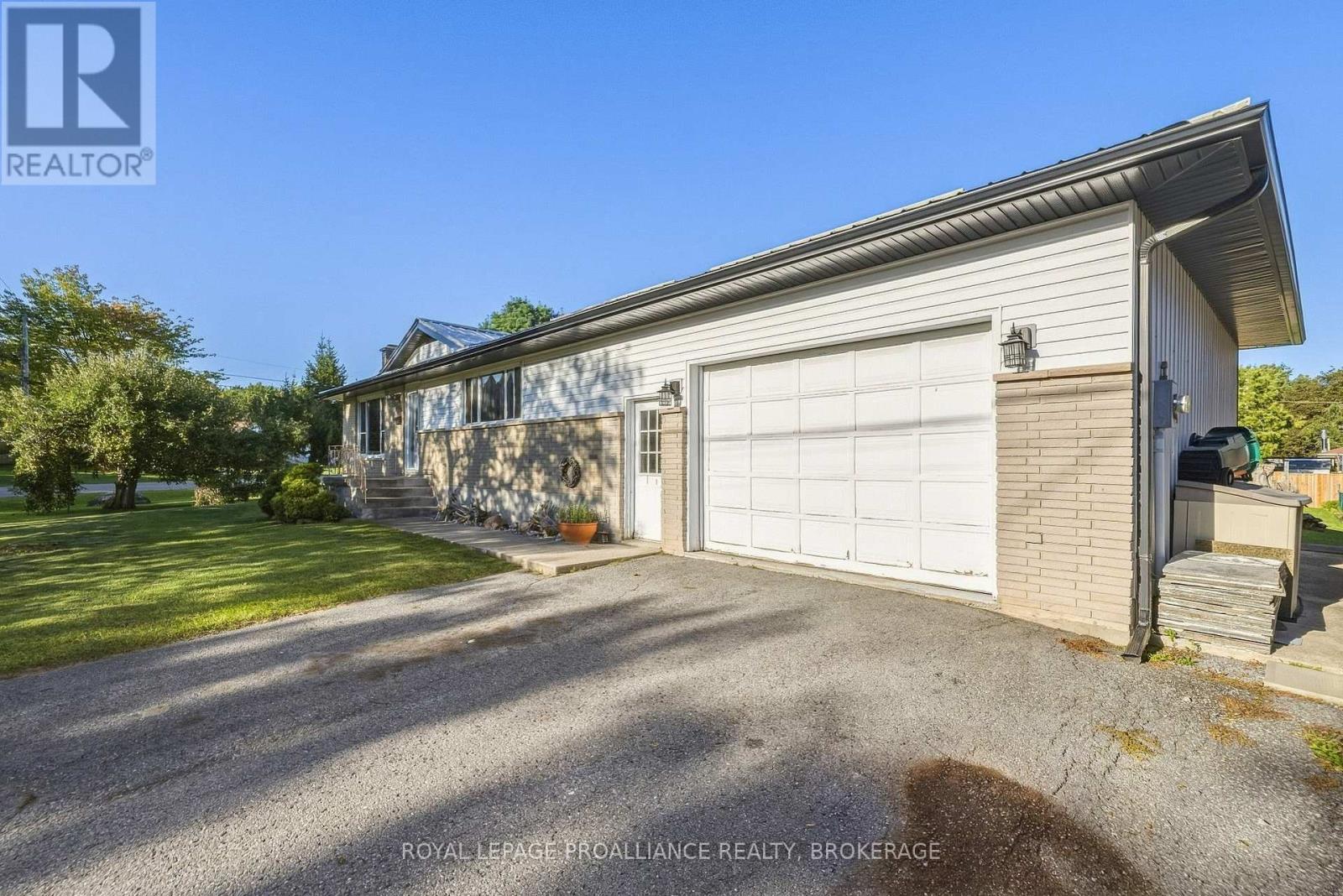 420 Maple Ridge Drive, Kingston, Ontario  K7M 5P3 - Photo 4 - X13787422