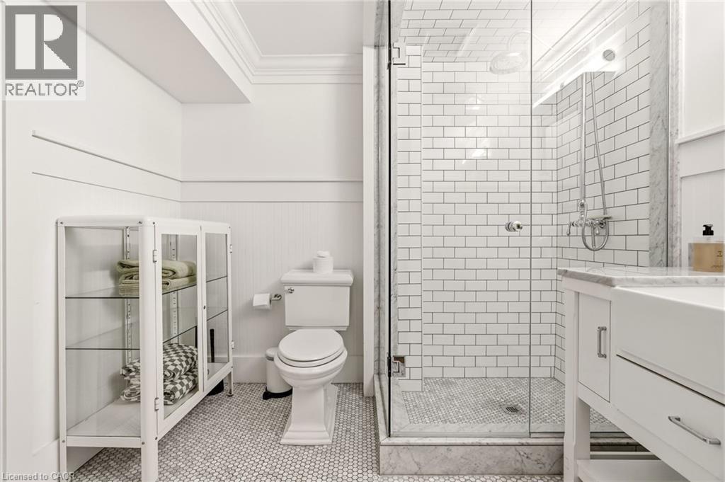 330 Camelot Court, Burlington, Ontario  L7L 2G3 - Photo 32 - 40863493