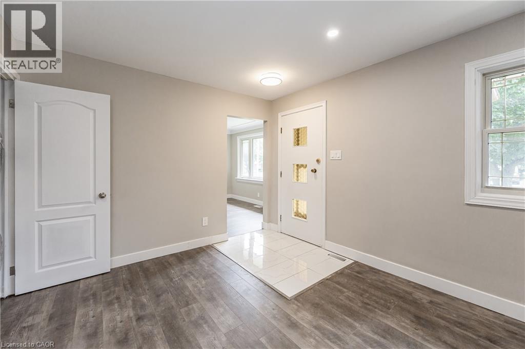 62 Sandra Avenue Unit# Upper, Kitchener, Ontario  N2M 1Z6 - Photo 5 - 40863169