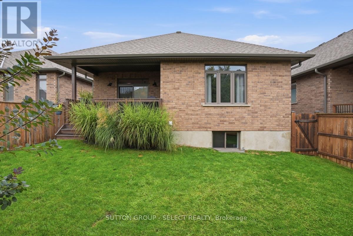 38 - 159 Collins Way, Strathroy-Caradoc, Ontario N7G 0E5 - Photo 36 - X13787198