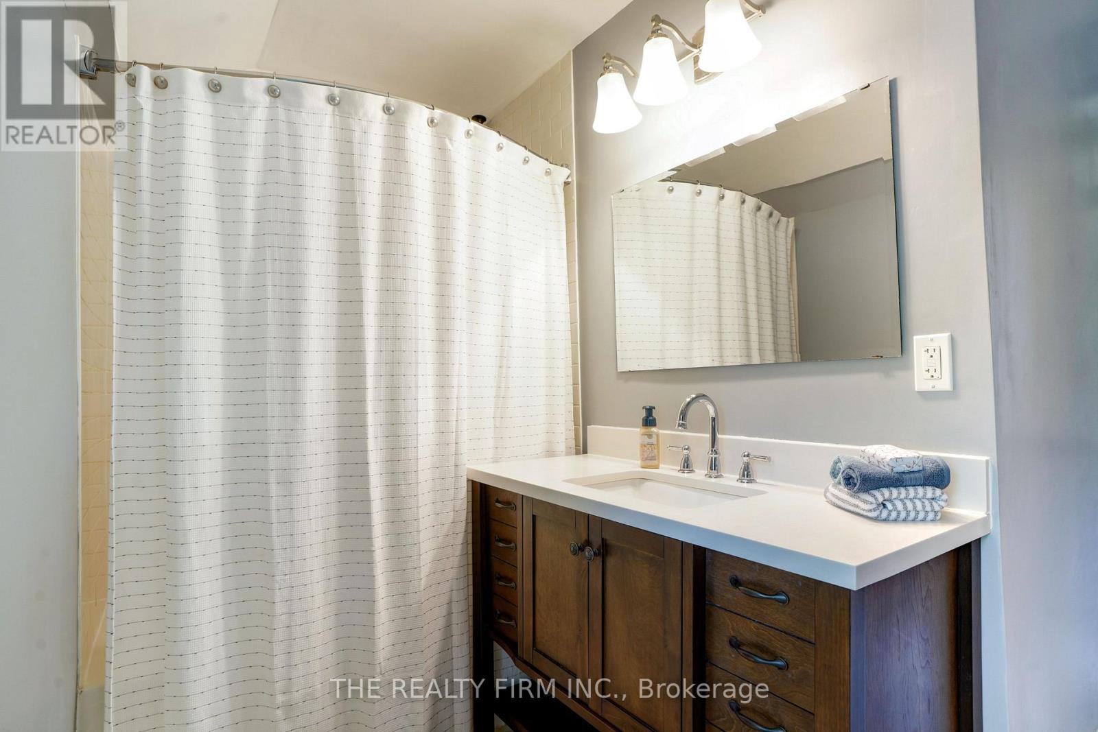 17 Woodward Avenue, London North, Ontario  N6H 2G6 - Photo 36 - X13787862
