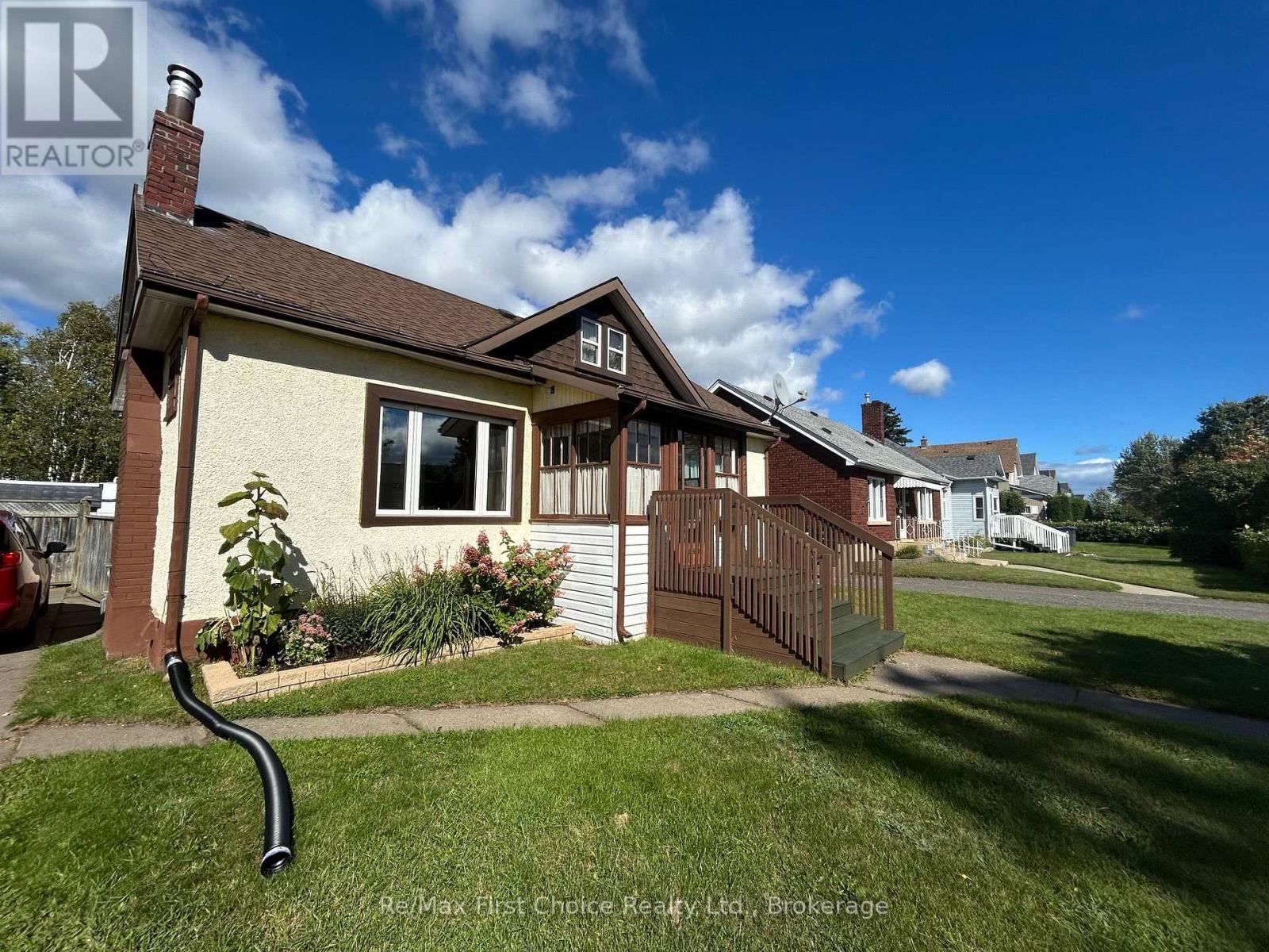 245 Francis Street W, Thunder Bay, Ontario  P7E 4C1 - Photo 30 - X13787332