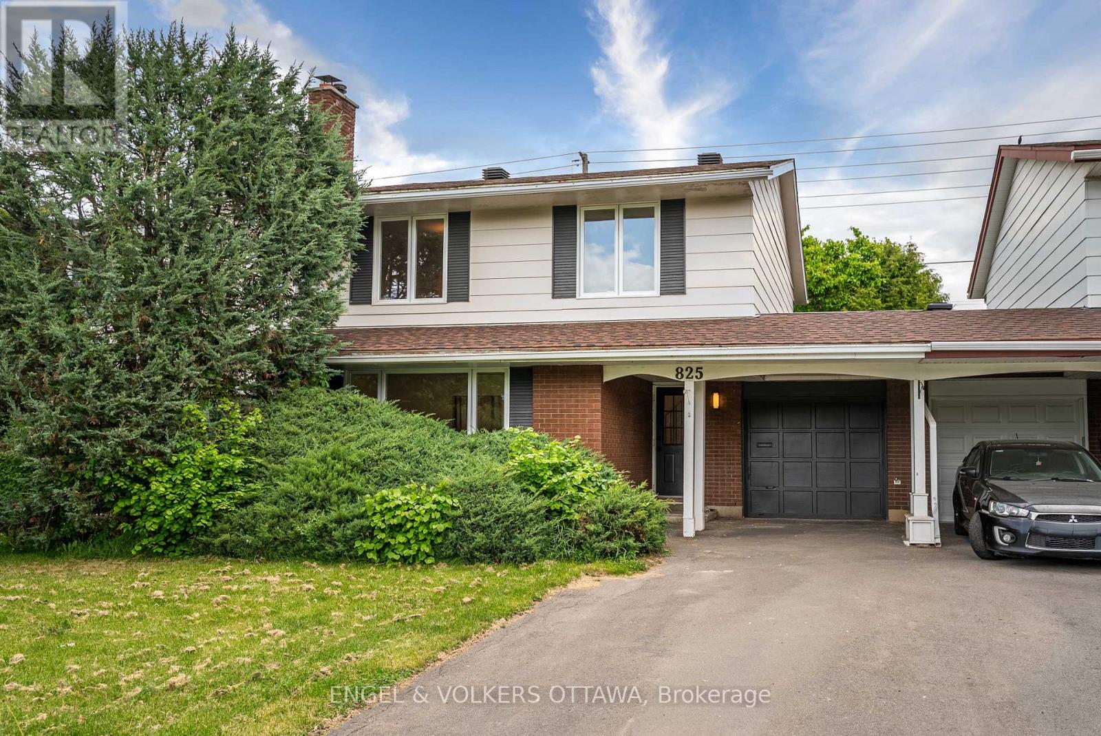 825 DE SALABERRY STREET, Ottawa, Ontario