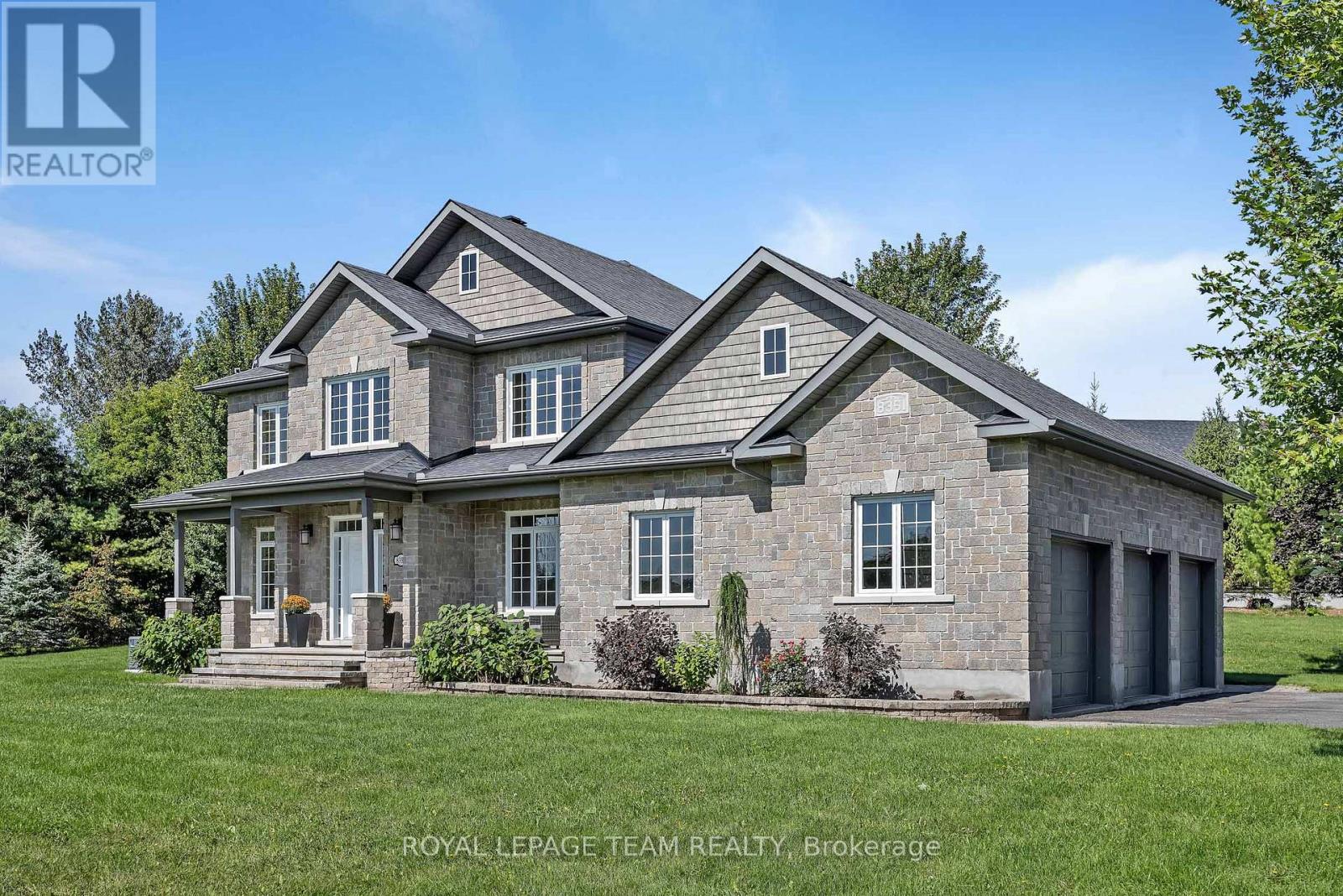 8351 LOURDES WAY, Ottawa, Ontario