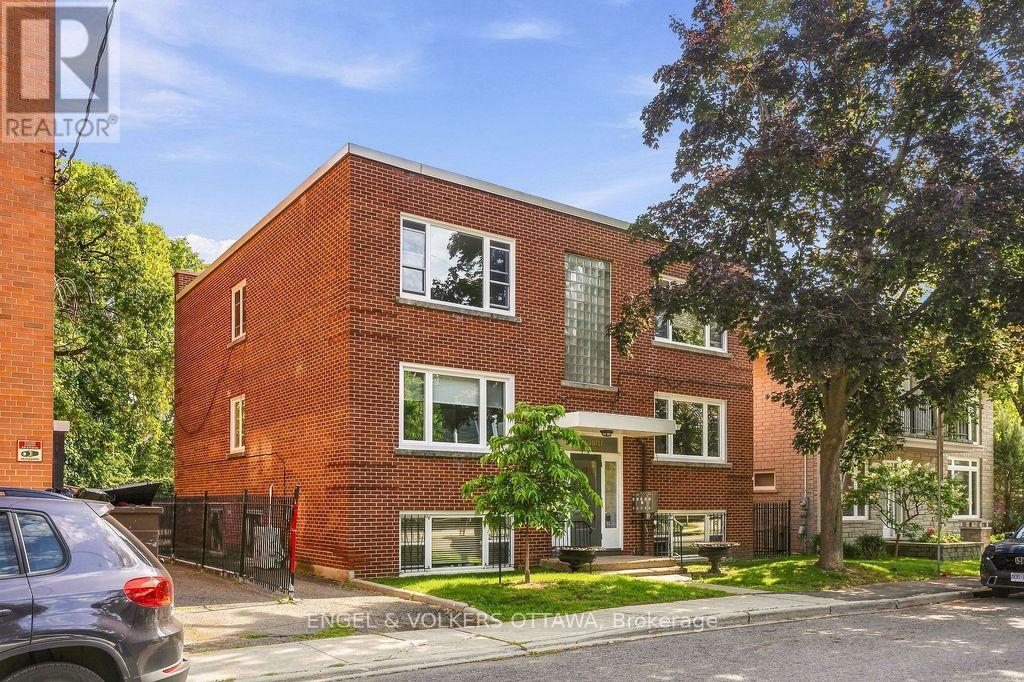 4 - 117 Macdonald Street, Ottawa, Ontario  K2P 1H7 - Photo 2 - X13787978