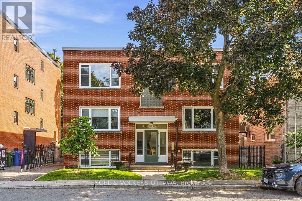 4 - 117 Macdonald Street, Ottawa, Ontario  K2P 1H7 - Photo 3 - X13787978