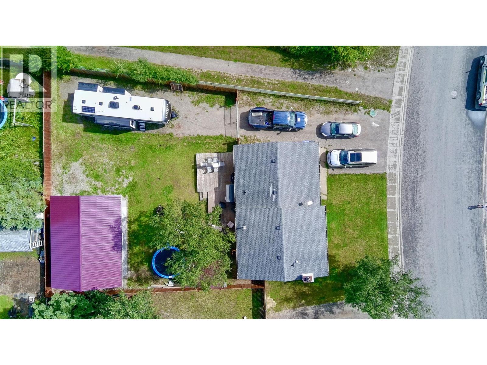 143 Bergeron Drive, Tumbler Ridge, British Columbia  V0C 2W0 - Photo 3 - 10397467