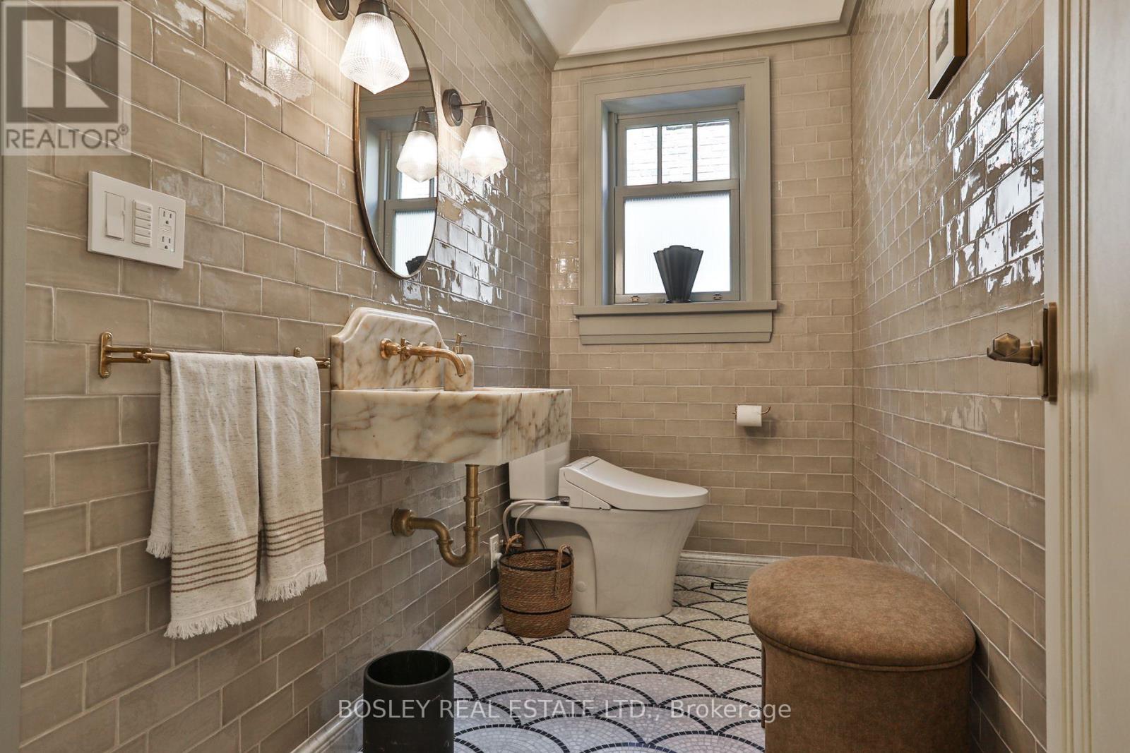 43 Whitehall Road, Toronto, Ontario  M4W 2C5 - Photo 20 - C13787722