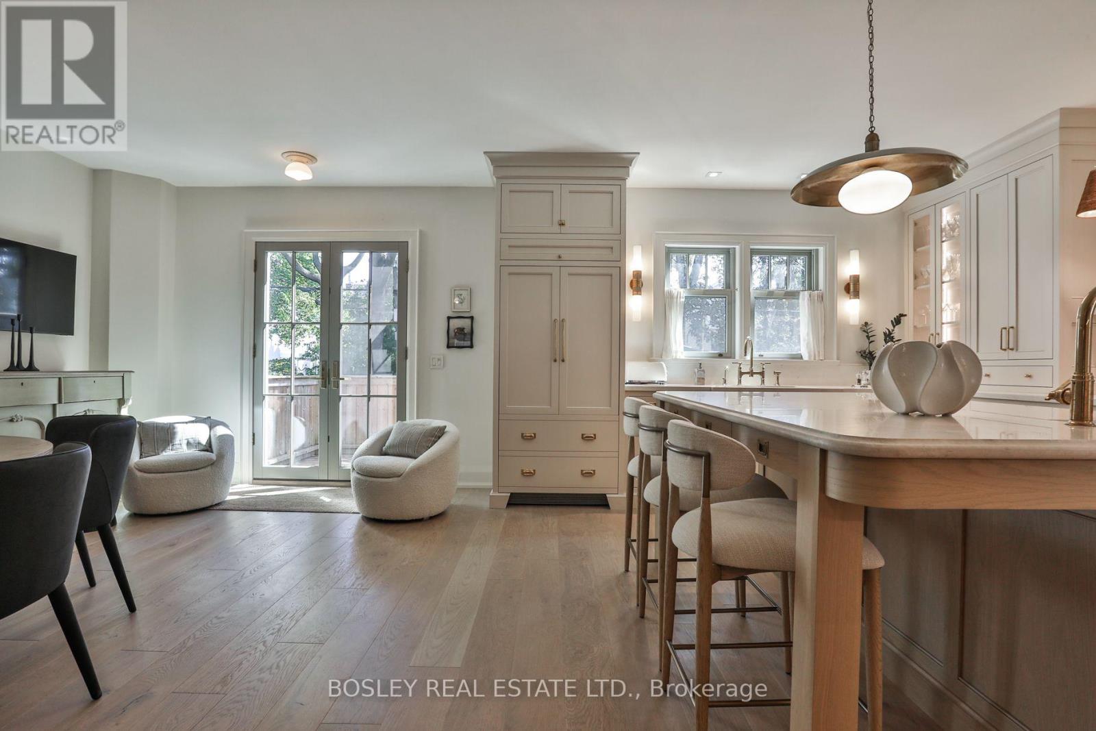 43 Whitehall Road, Toronto, Ontario  M4W 2C5 - Photo 21 - C13787722