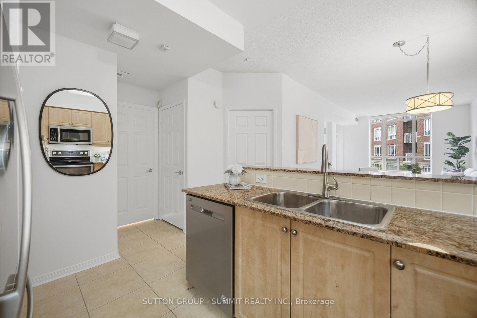 205 - 455 Rosewell Avenue, Toronto, Ontario  M4R 2H9 - Photo 9 - C13787816