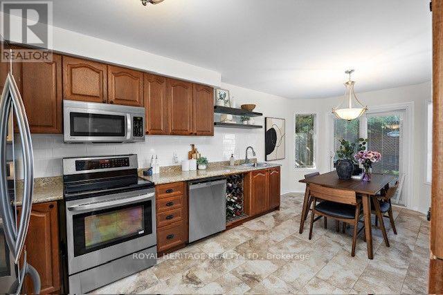 13 Mcgregor Drive, Ajax, Ontario  L1T 3W8 - Photo 12 - E13787684