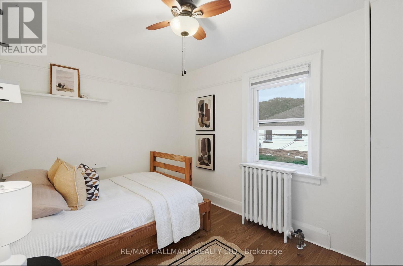 Upper - 25 Scarboro Beach Boulevard, Toronto, Ontario  M4E 2W9 - Photo 15 - E13787810
