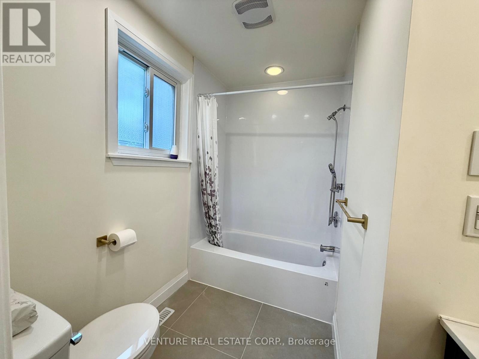 1329 Belair Crescent, Oshawa, Ontario  L1K 1G9 - Photo 17 - E13787928