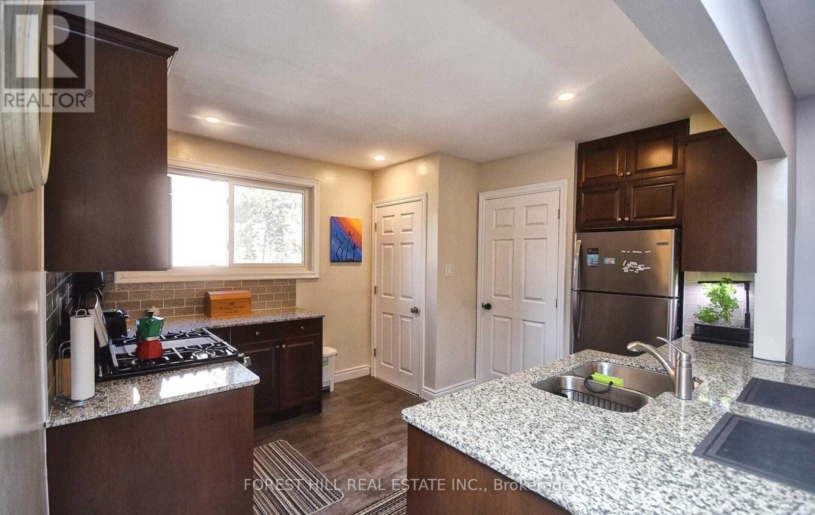 Main Fl - 304 Demaine Crescent, Richmond Hill (Crosby), Ontario  L4C 2W5 - Photo 7 - N13787738