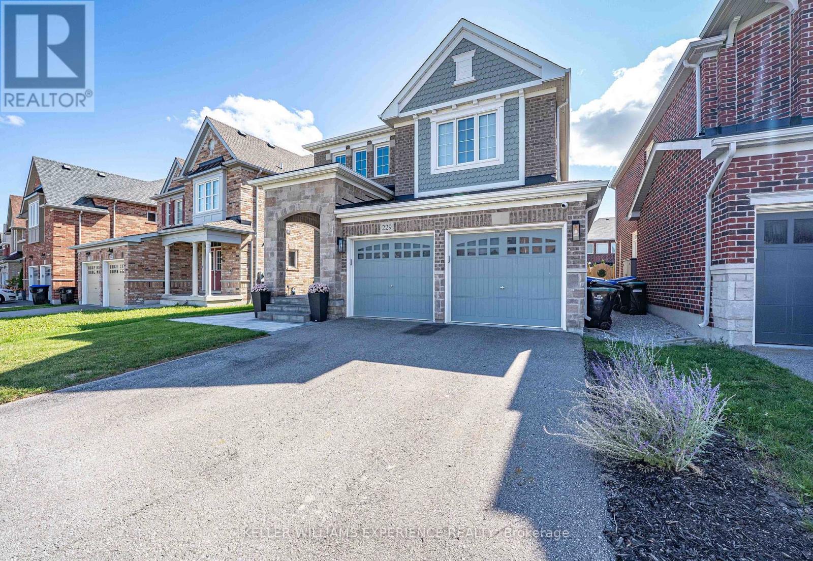 229 Blue Dasher Boulevard, Bradford West Gwillimbury (Bradford), Ontario  L3Z 4H8 - Photo 4 - N13787870